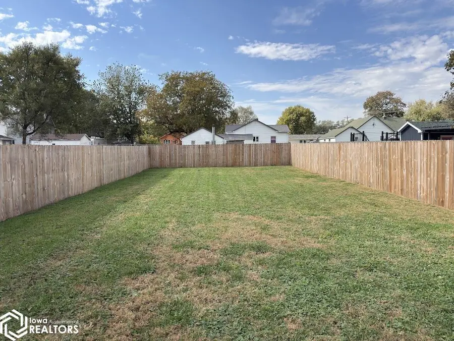 718 N 16th Street, Clarinda, IA 51632 - #3