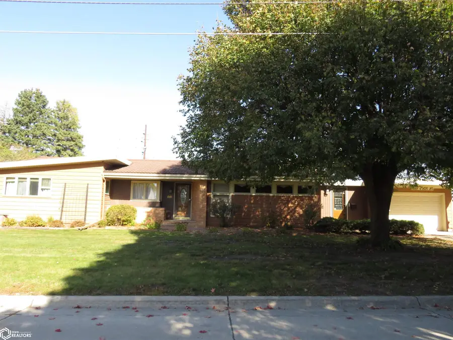 615 7th Ave Ne, Clarion, IA 50525 - #2