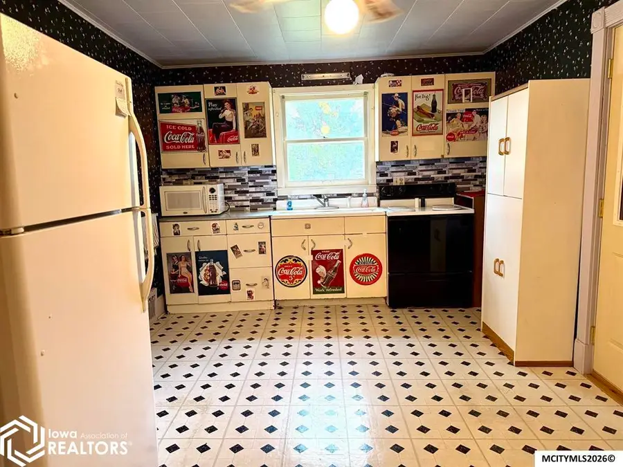 212 7th Street, Kensett, IA 50448 - #2