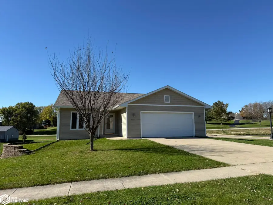 200 Manor Drive, Osceola, IA 50213 - #2