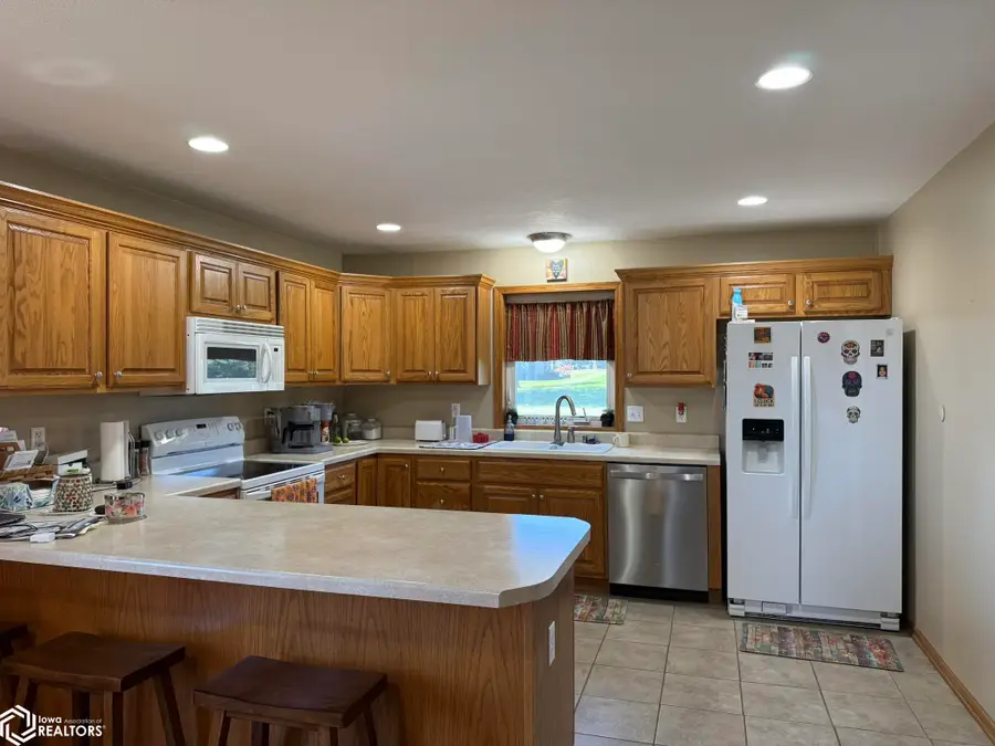 200 Manor Drive, Osceola, IA 50213 - #3