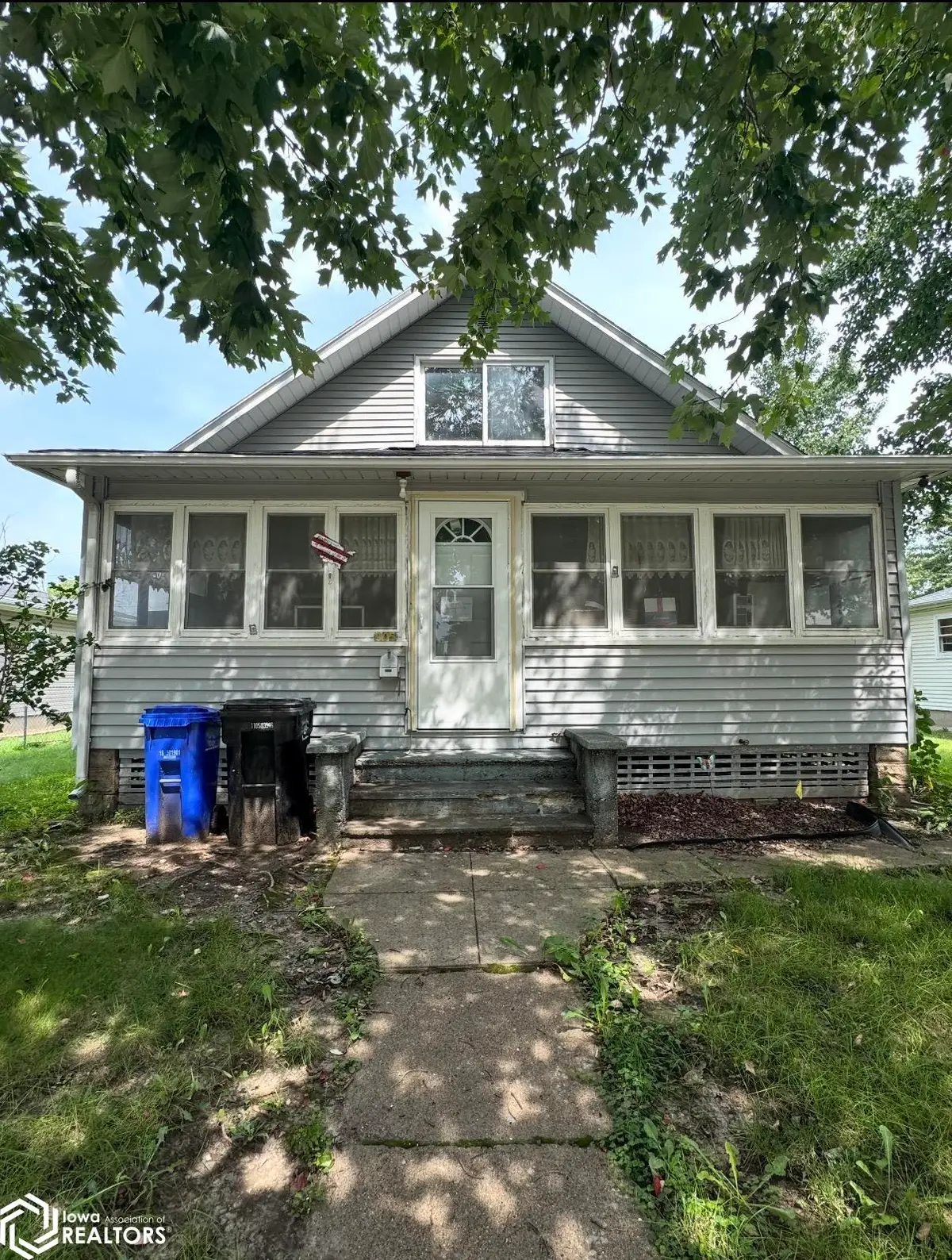 905 Clinton Avenue, Ottumwa, IA 52501 - #1