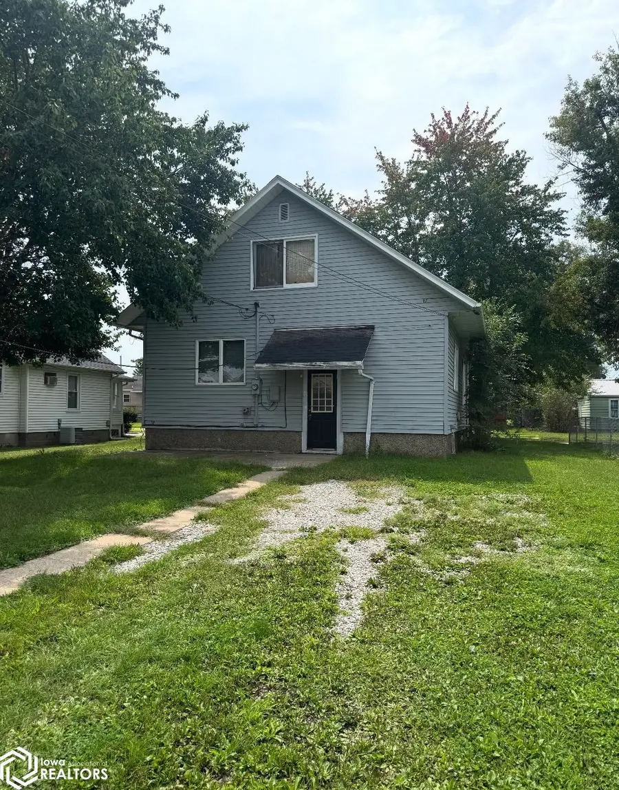 905 Clinton Avenue, Ottumwa, IA 52501 - #2