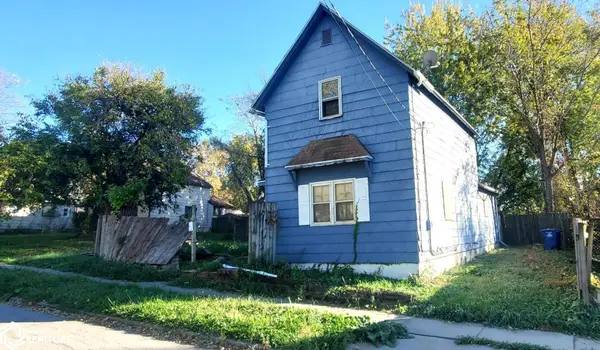 907 Buchanan Street, Des Moines, IA 50316