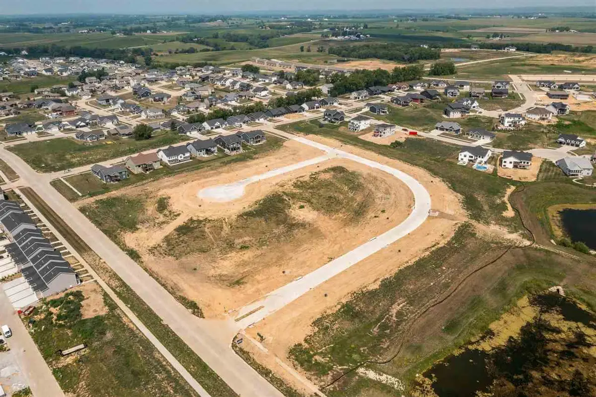 1700 Green Oak Cir, Tiffin, IA 52340 - #1