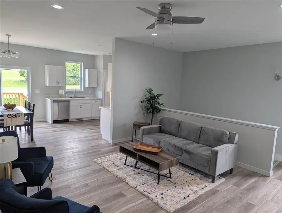 4209 Justified Dr, Marion, IA 52302 - Image #2