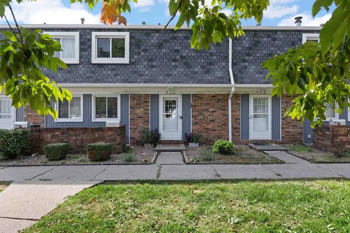 425 Peterson Street, Iowa City, IA 52245 - #1