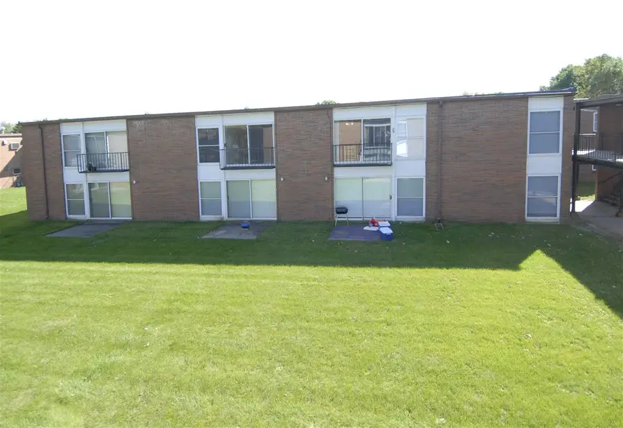 1100 Arthur St, Iowa City, IA 52240 - #3