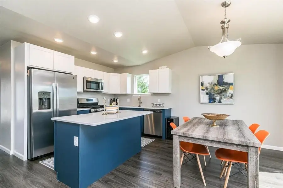 824 Nye Way, Coralville, IA 52241 - Image #2