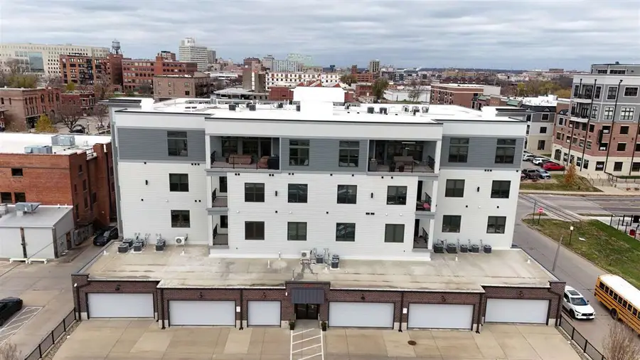 329 SE 12th Ave, Cedar Rapids, IA 52401 - Image #3