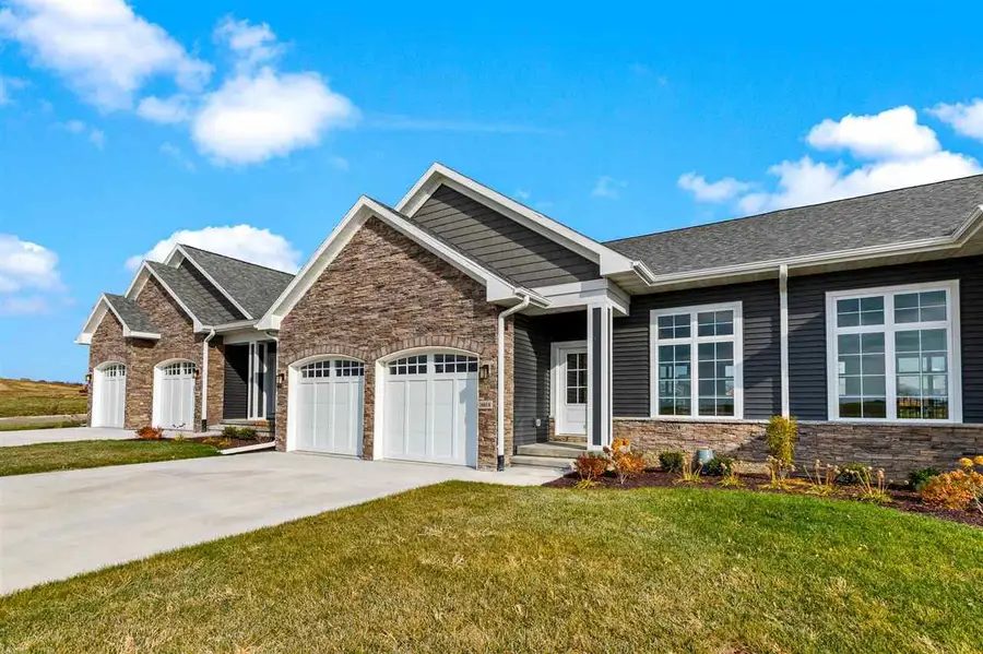 2882 Crimson Ln #C, Coralville, IA 52241 - Image #2