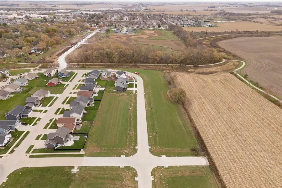 2320 Whispering Meadow Dr, Iowa City, IA 52240 - Image #3