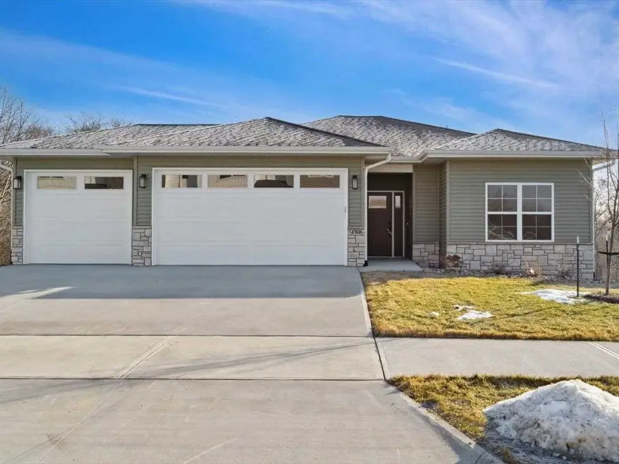 1268 Sand Prairie Dr, Iowa City, IA 52240 - Image #2