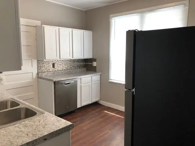 903 E Burlington Street, Iowa City, IA 52240 - Image #3