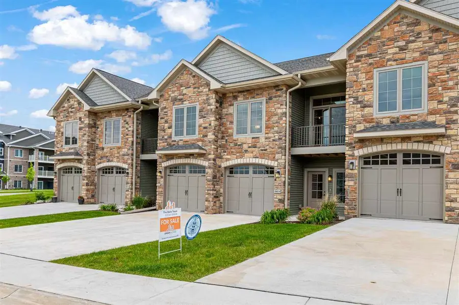 2887 Blue Sage Dr Unit B, Coralville, IA 52241 - Image #2