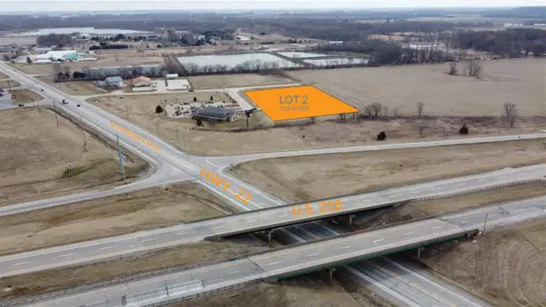 2 Commercial Dr, Riverside, IA 52327