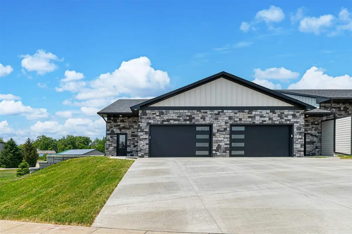 403 E Main St, Solon, IA 52333 - Image #1