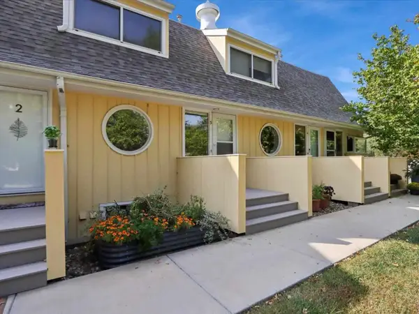 3201 Muscatine Ave, Iowa City, IA 52240