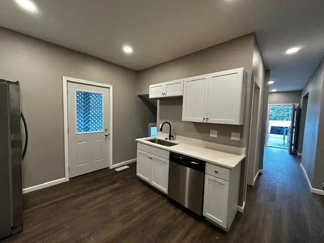 905 E Burlington Street, Iowa City, IA 52240 - Image #3