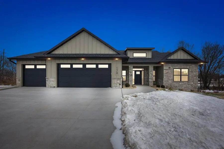 170 Pleasant Hill Dr NW, Swisher, IA 52338 - Image #3