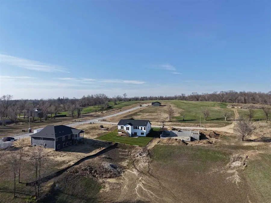 2300 Kestrel Dr SE, Cedar Rapids, IA 52403 - Image #2