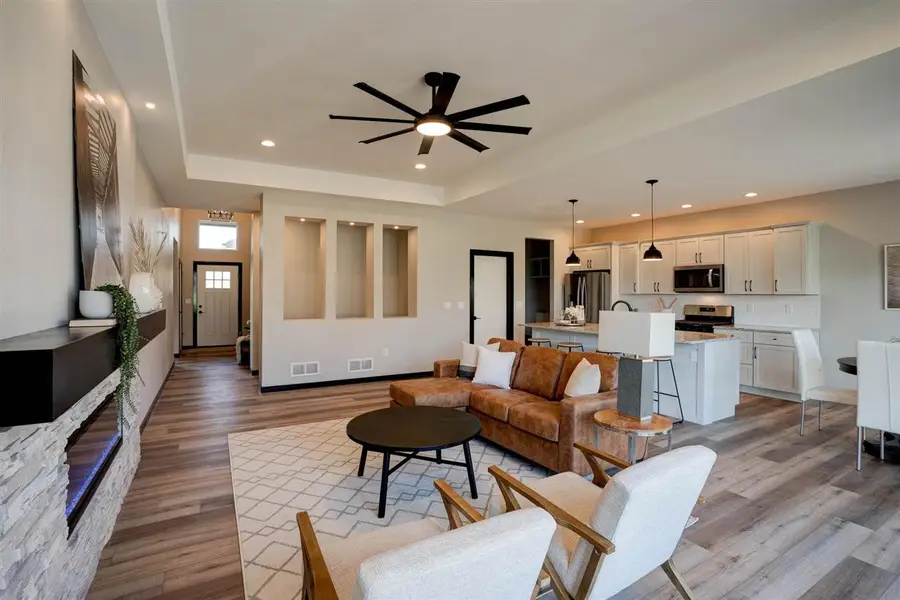 325 Elm St, West Branch, IA 52358 - Image #3