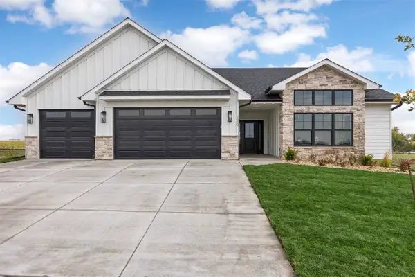 230 Howard Ave NW, Swisher, IA 52338