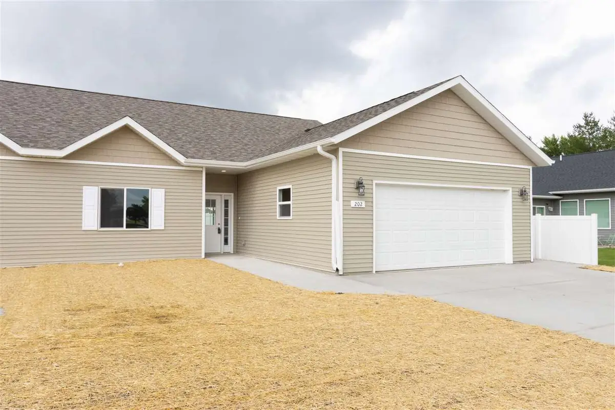 204 Augusta National Blvd, Washington, IA 52353 - Image #1