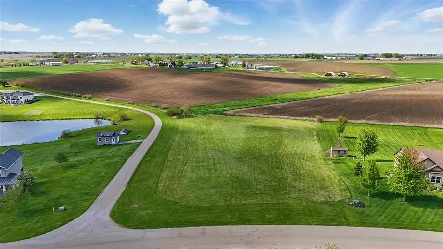 1122 Pelican Dr, Kalona, IA 52247 - Image #3