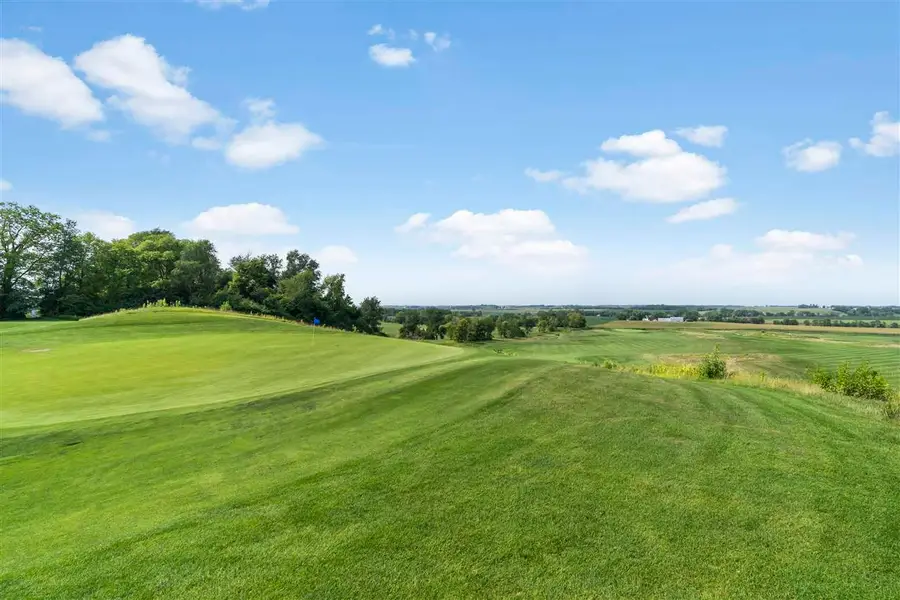 920 Long Dr, Solon, IA 52333 - Image #3