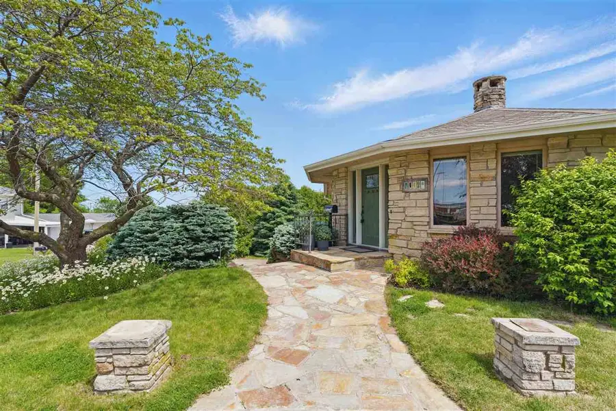 1004 W Welsh Street, Williamsburg, IA 52361 - Image #2