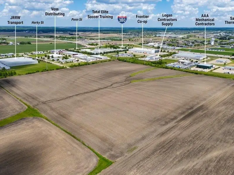 300 Herky St, North Liberty, IA 52317 - #1