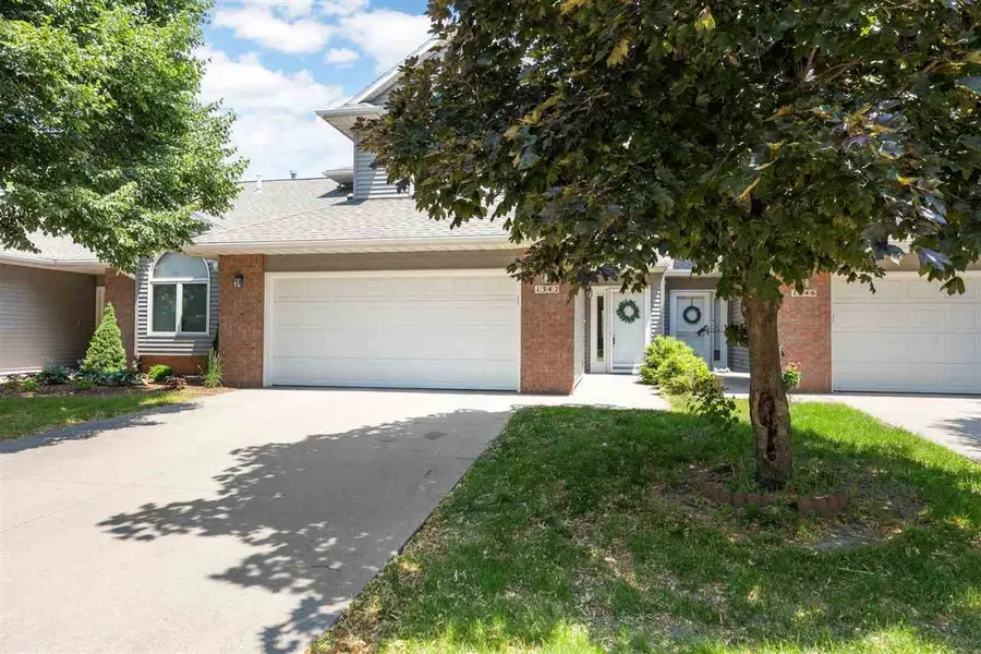 1342 Oxford Pl, Iowa City, IA 52240 - Image #2