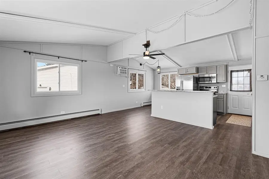 840 S Dubuque St, Solon, IA 52333 - Image #3