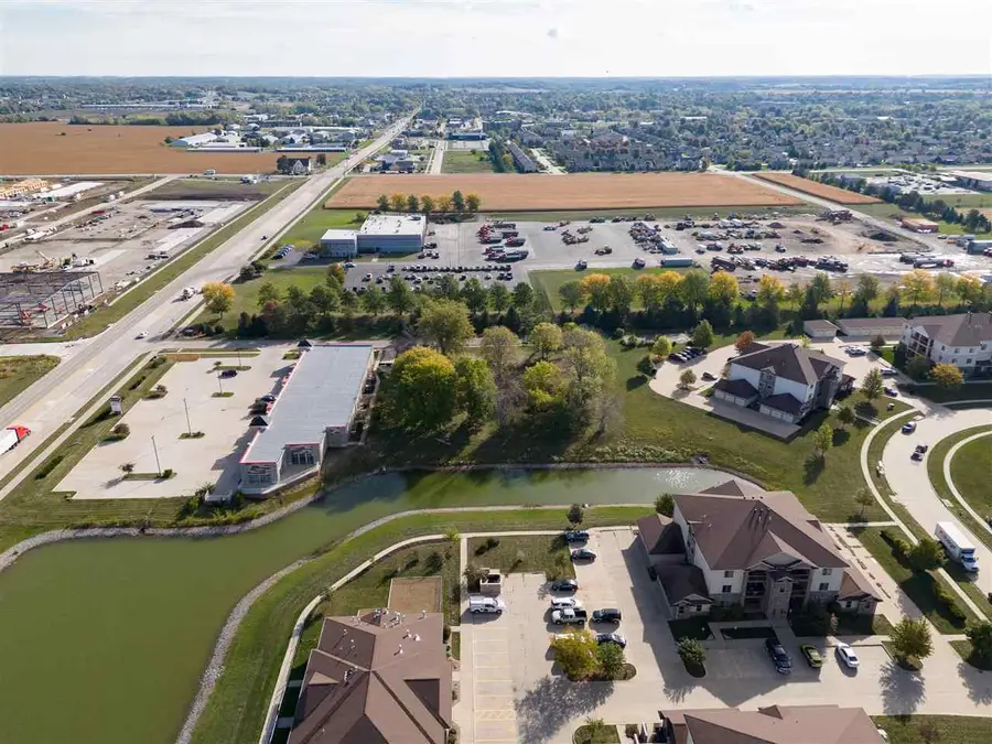 555 Country Ln, North Liberty, IA 52317 - Image #3