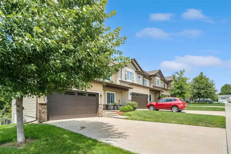 463 Potter St, Tiffin, IA 52340 - Image #2