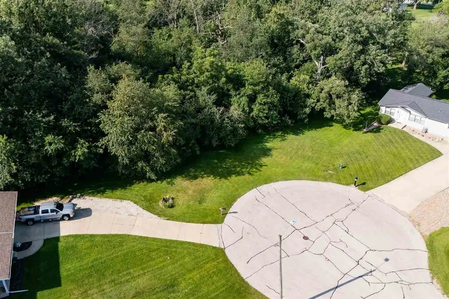 Lot 10 Kervin Ct, Robins, IA 52328 - Image #2
