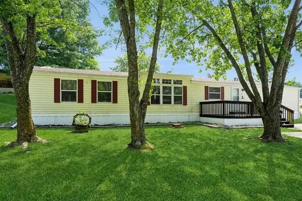 7500 SE Bloomfield Rd, Des Moines, IA 50320