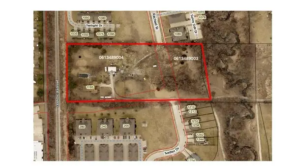 1195 Sadler Dr, North Liberty, IA 52317