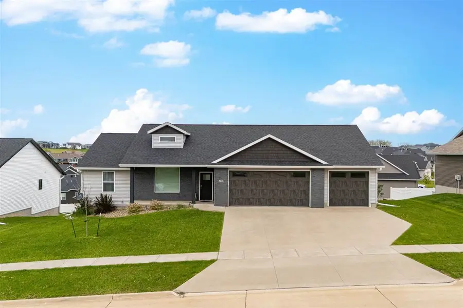 432 Rolling Hills Drive, Tiffin, IA 52340 - #2