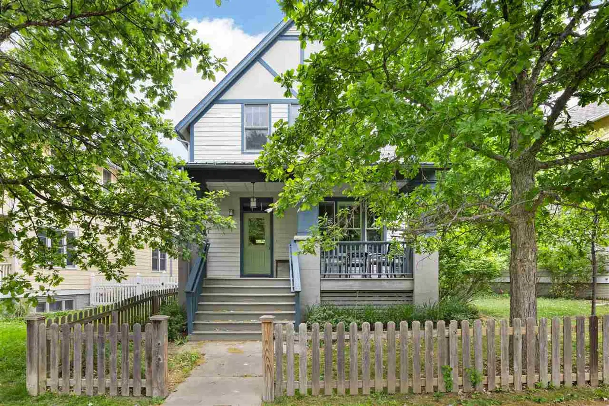 1054 Foster Rd, Iowa City, IA 52245 - Image #1