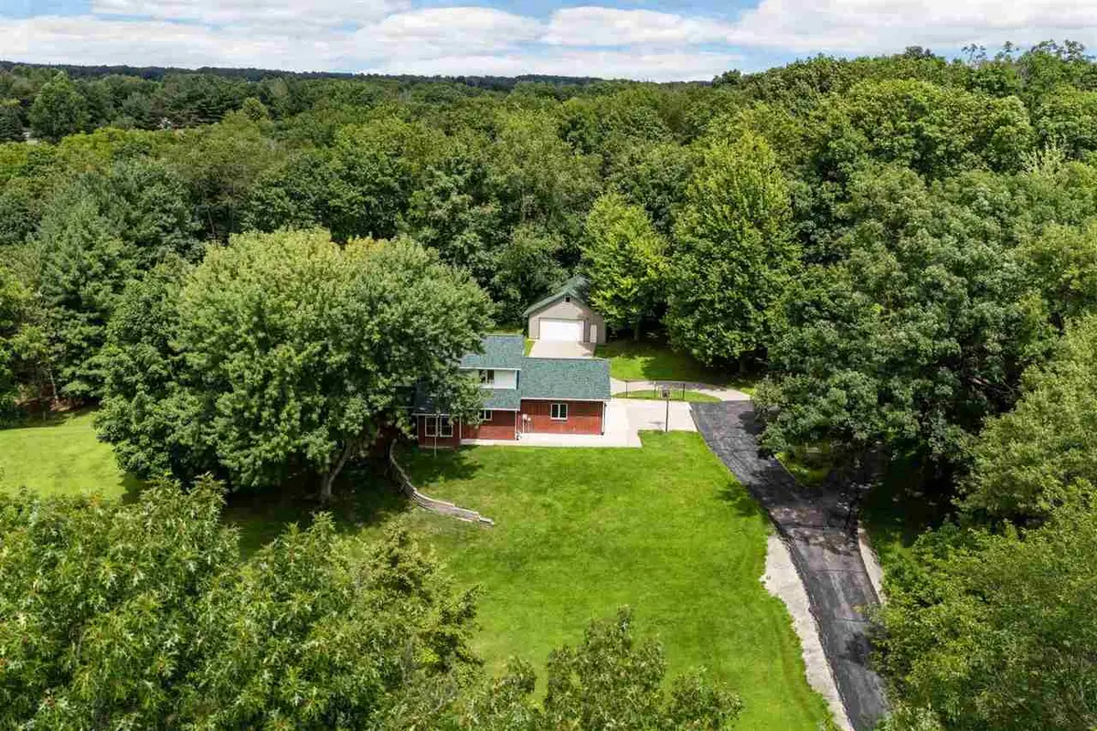 4698 Fox Ln NE, Iowa City, IA 52240 - Image #1