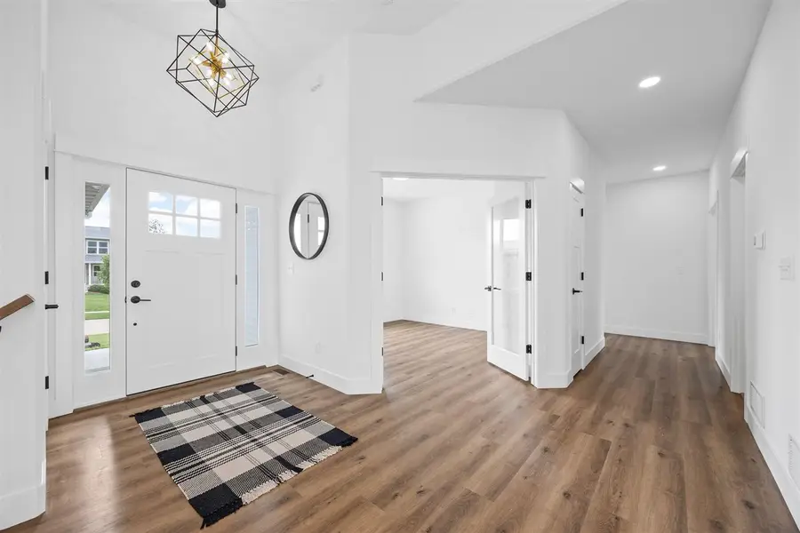 200 Cherry Park Dr NW, Cedar Rapids, IA 52405 - Image #3