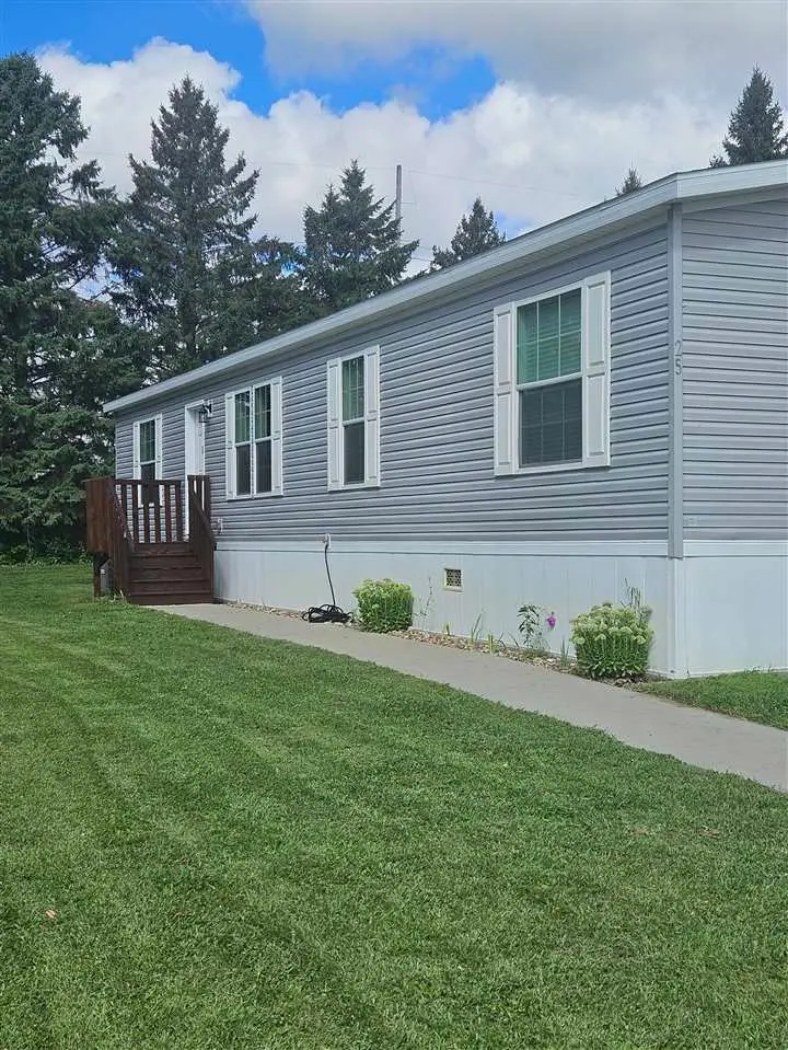 25 Modern Way, Iowa City, IA 52240 - Image #1