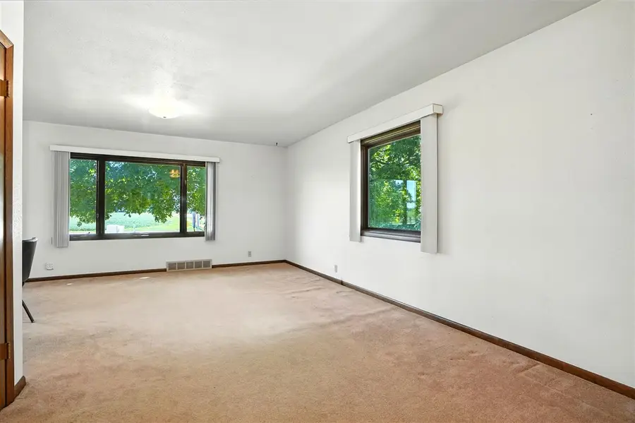 3010 Sycamore St, Iowa City, IA 52240 - Image #3