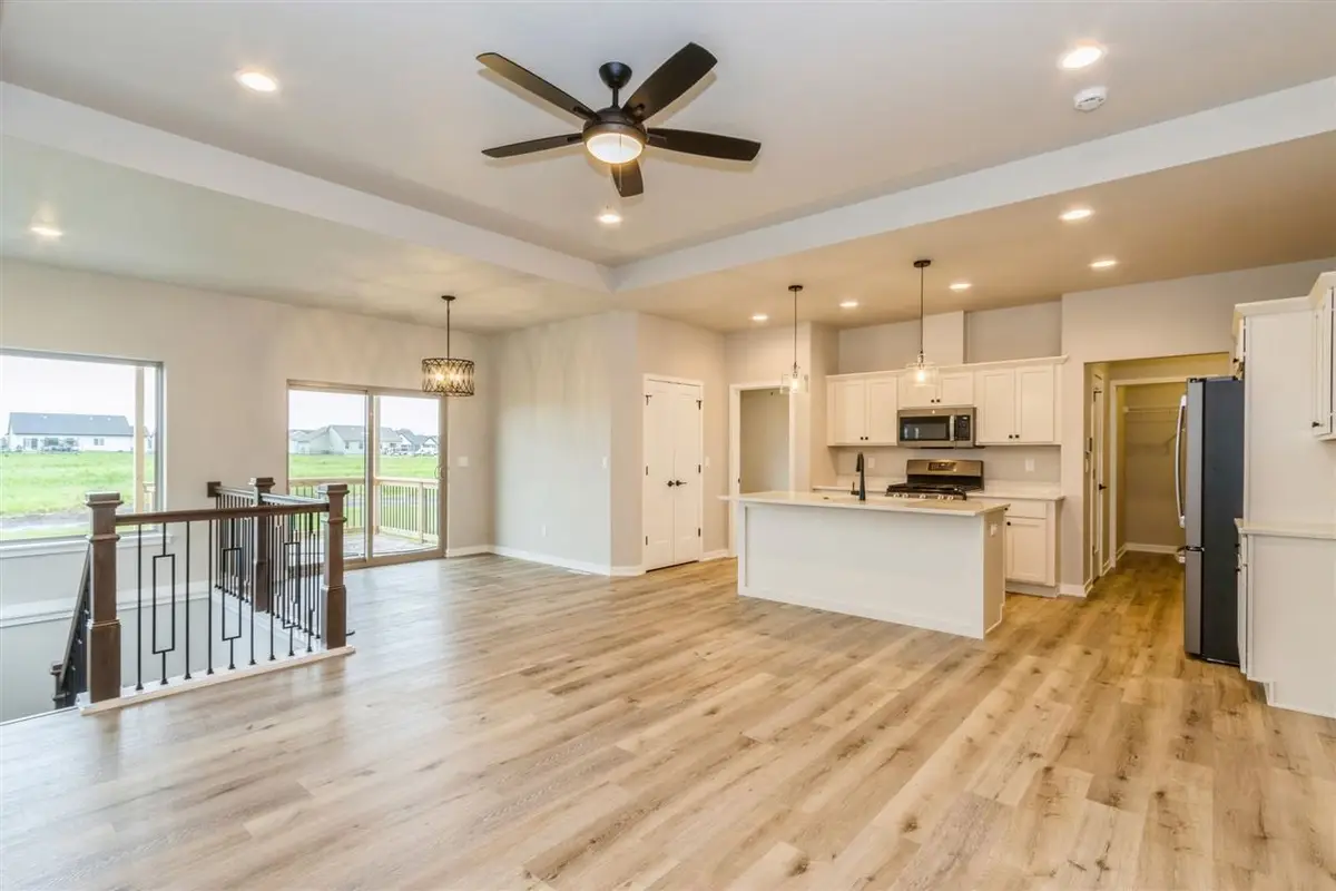 721 Chamberlin Ln, North Liberty, IA 52317 - Image #1