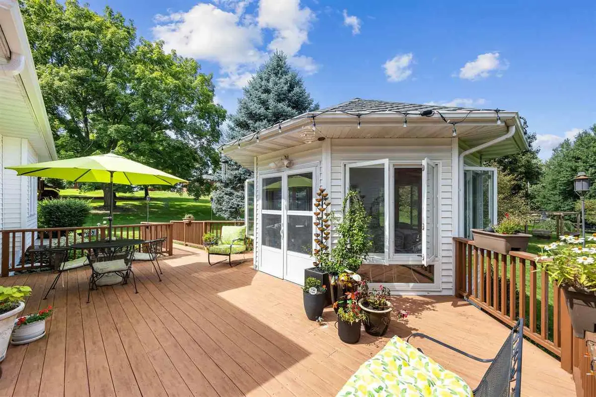 2332 E Washington St, Iowa City, IA 52245 - #1