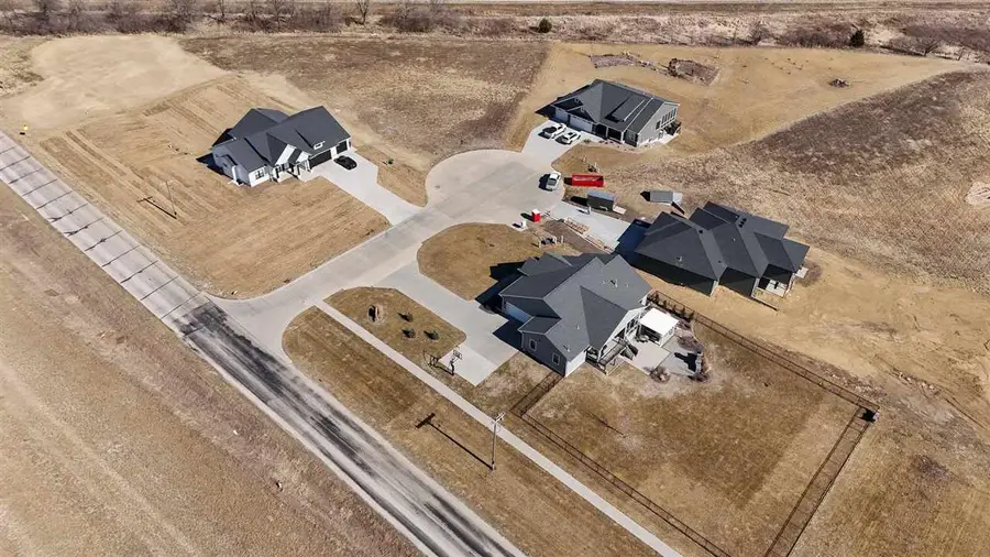 3804 Sierra Ter SW, Iowa City, IA 52240 - #2