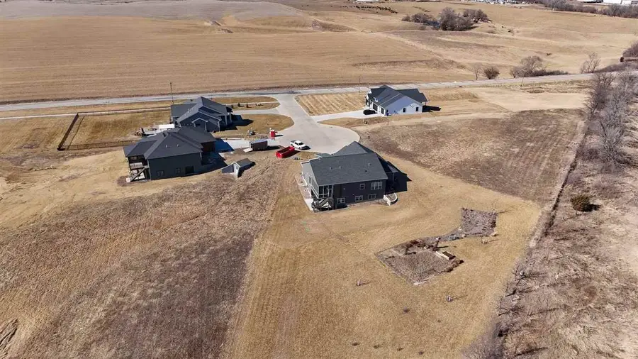 3804 Sierra Ter SW, Iowa City, IA 52240 - #3