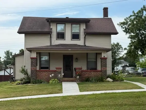 315 E Jackson St, Sigourney, IA 52591